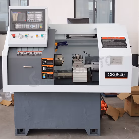 Ck0640 ミニ横型 CNC 金属旋盤機
